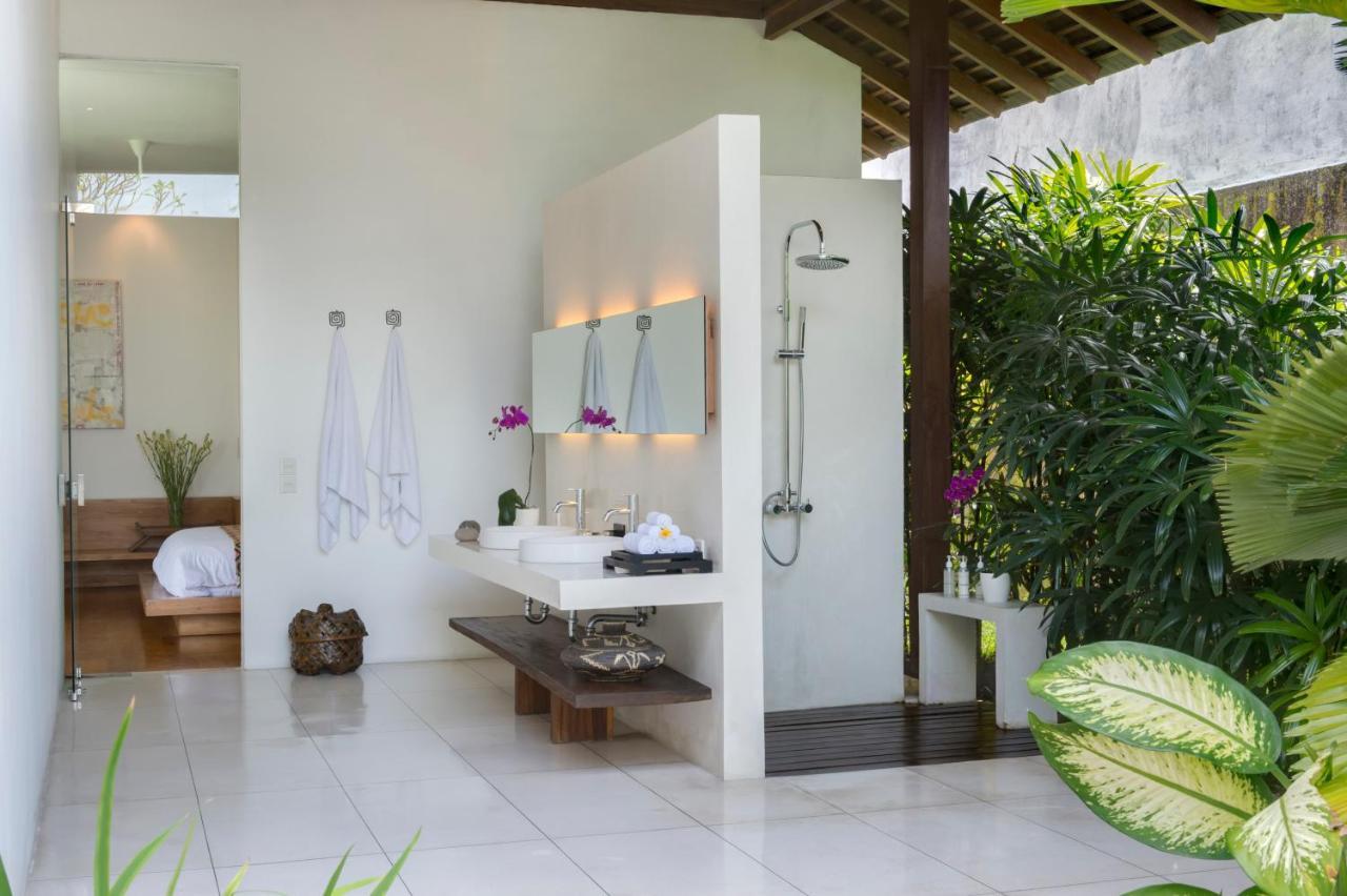 Villa Kavya - 8-Minute Walk From Berawa Beach Чангу Экстерьер фото