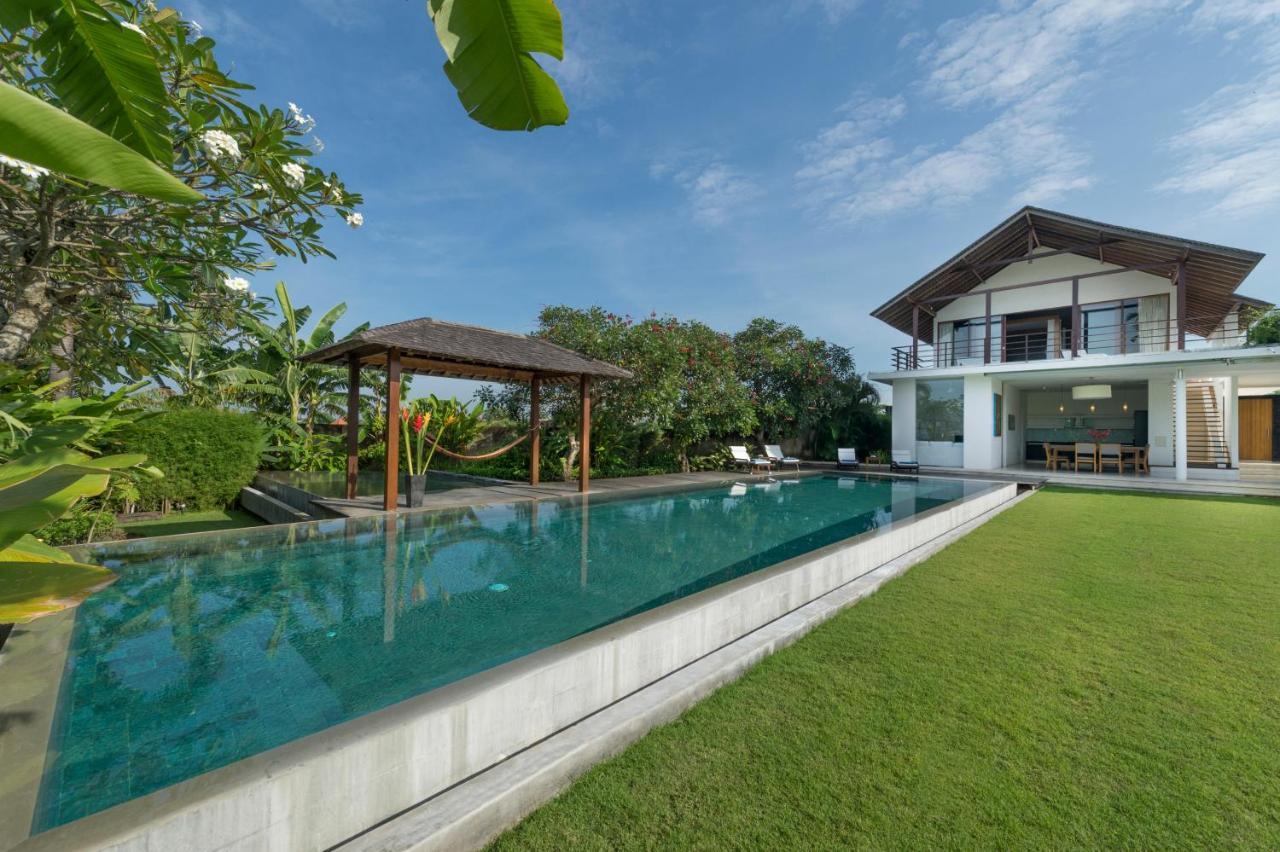 Villa Kavya - 8-Minute Walk From Berawa Beach Чангу Экстерьер фото