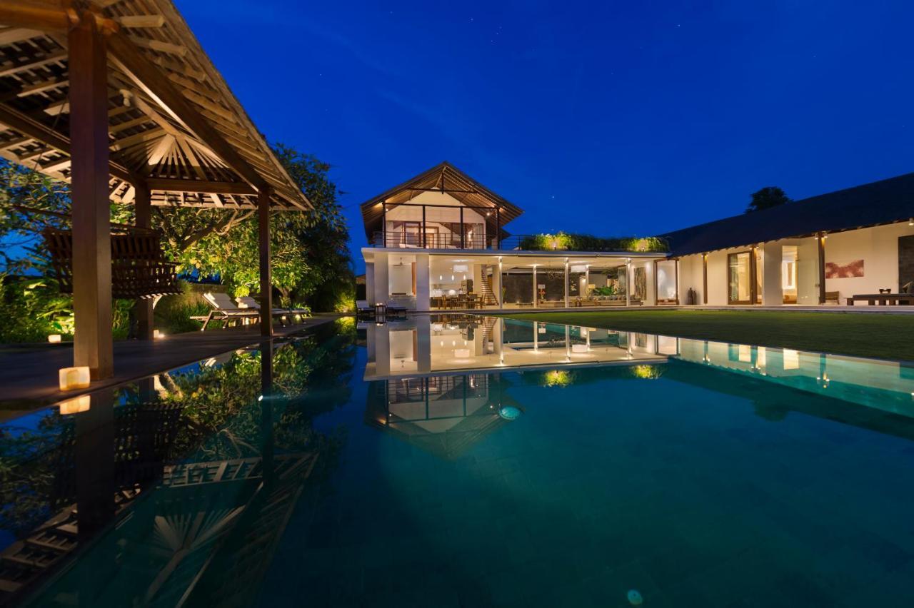 Villa Kavya - 8-Minute Walk From Berawa Beach Чангу Экстерьер фото