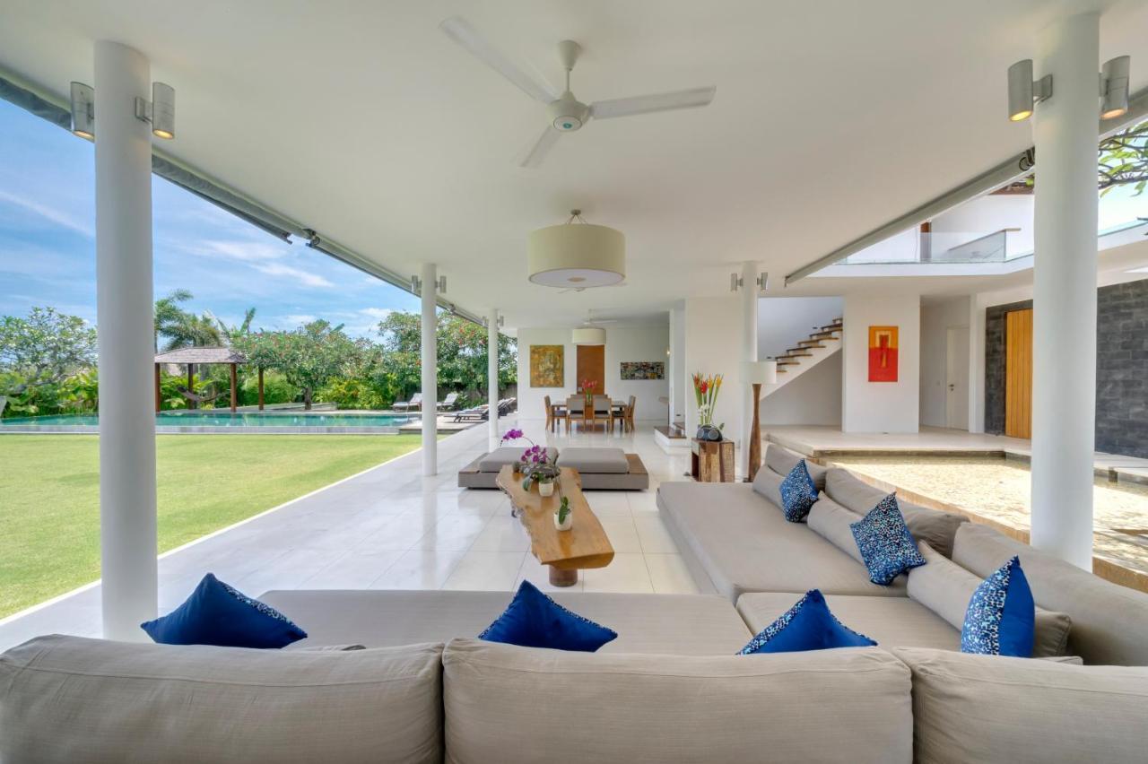Villa Kavya - 8-Minute Walk From Berawa Beach Чангу Экстерьер фото